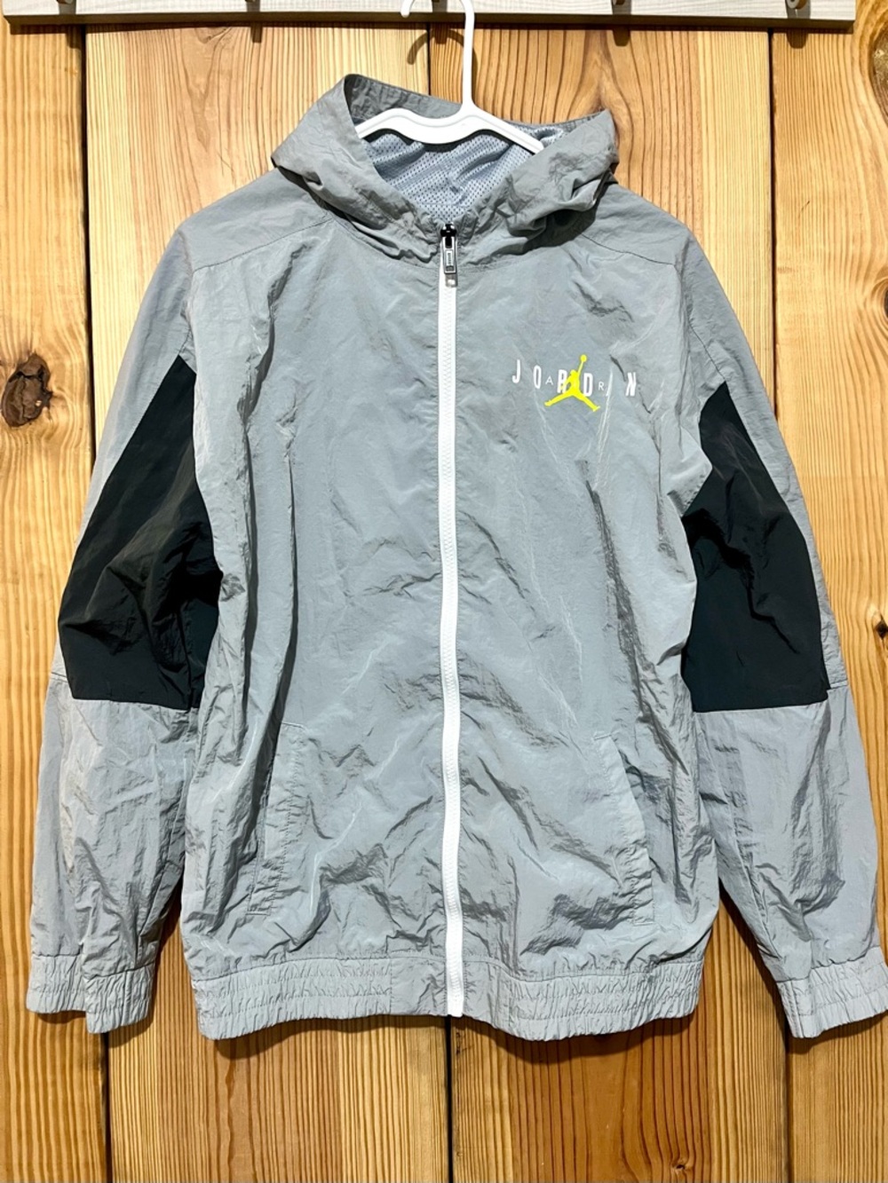 Jordan MJ 23 Patch Kids Windbreaker Jacket Grey Full Zip Youth XL (18-20)